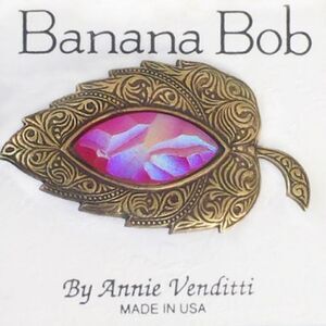 Iridescent Red OX Gold Banana Bob Leaf Pin New